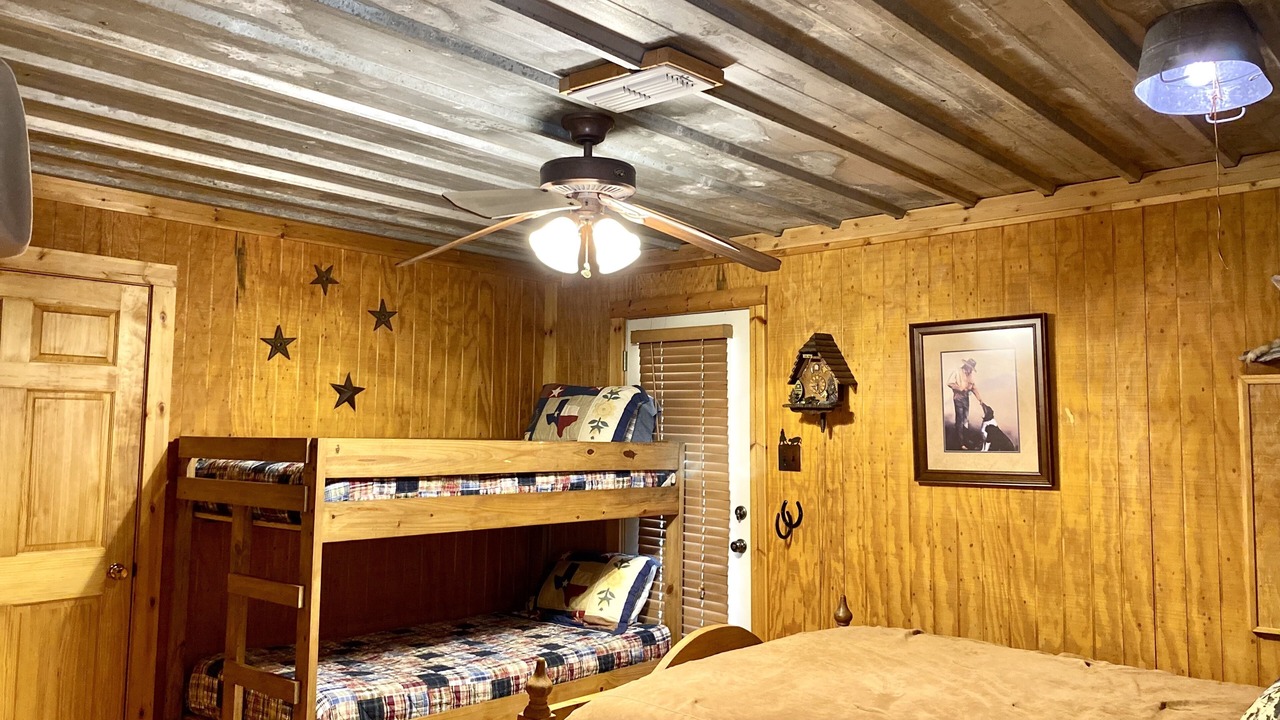 Photo of Bedroom in Yantis
