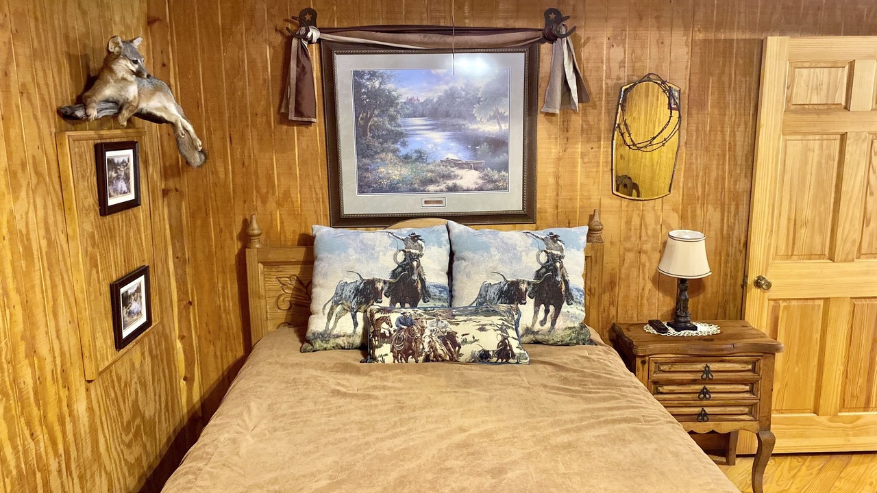 Photo of Bedroom in Yantis