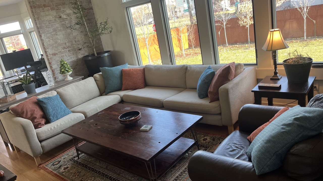 Photo of Livingroom in Detroit