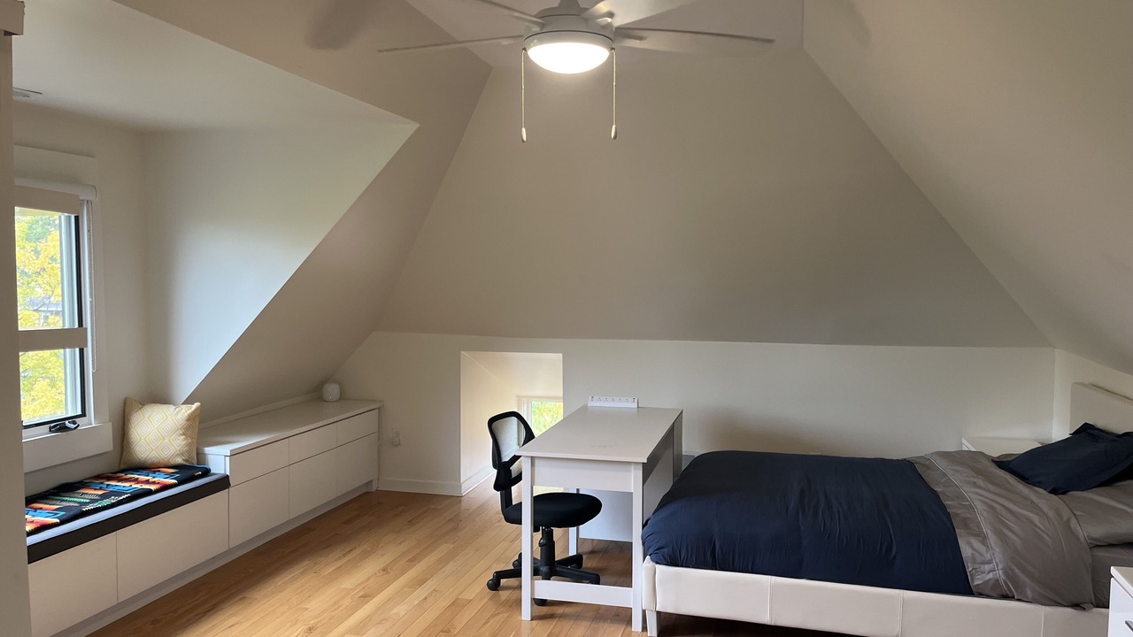 Photo of Bedroom in Detroit
