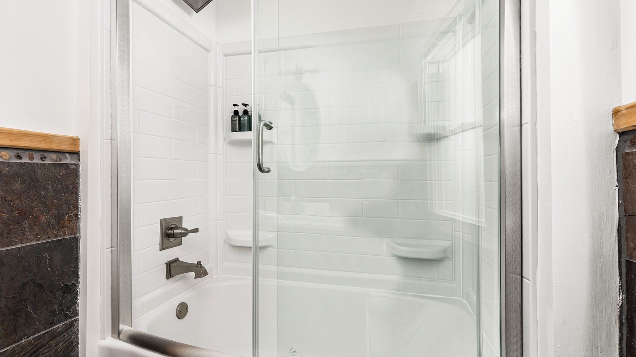 Photo of Bathroom in Park Point