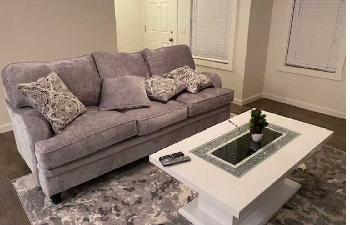 Photo of Livingroom in Auburn Bay