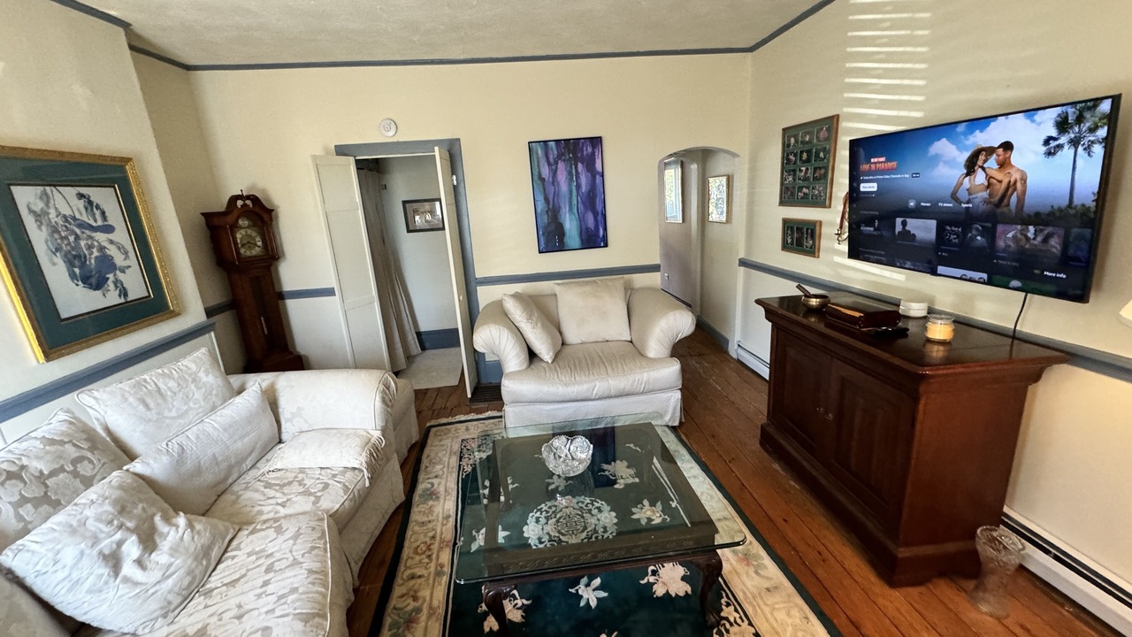 Photo of Livingroom in Lambertville