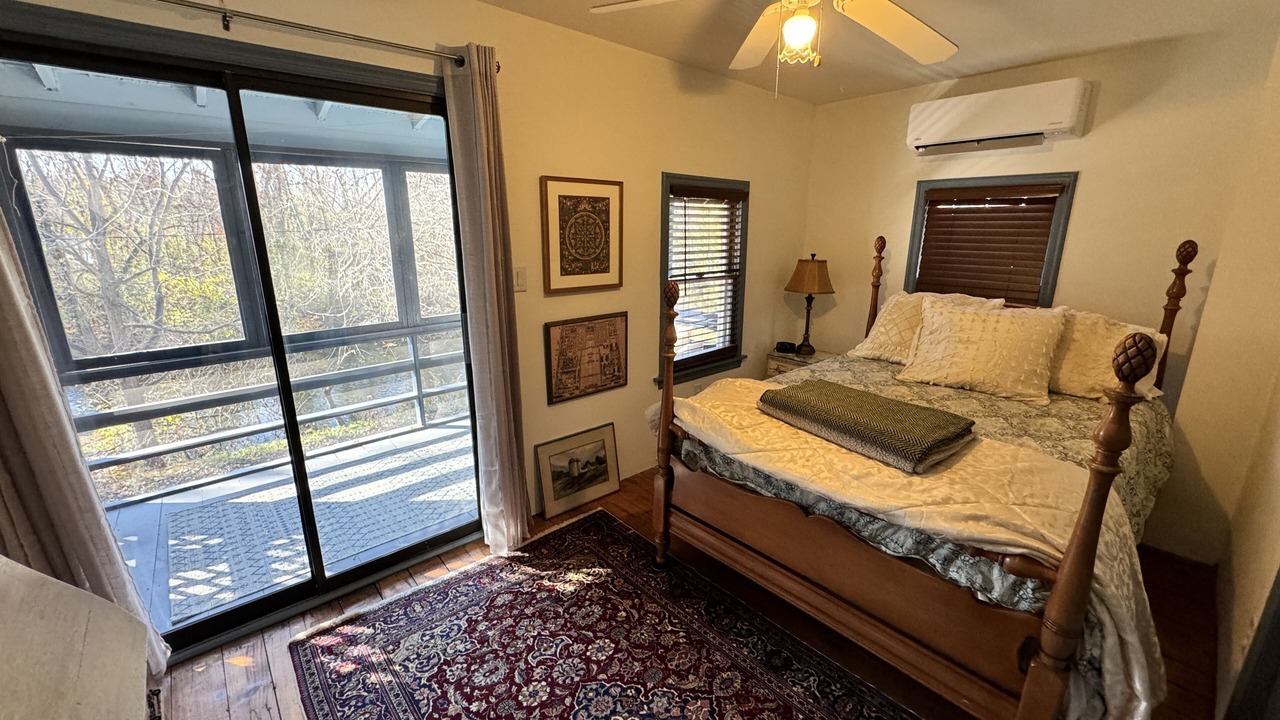 Photo of Bedroom in Lambertville
