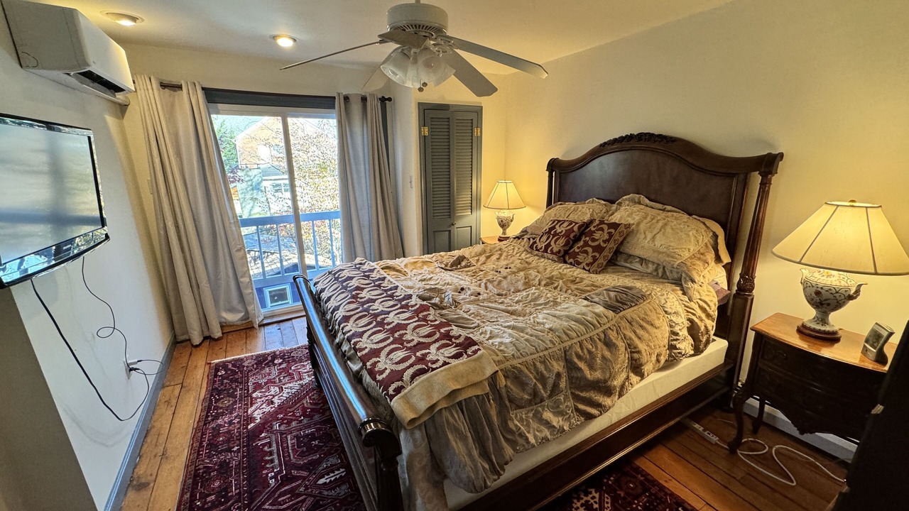 Photo of Bedroom in Lambertville