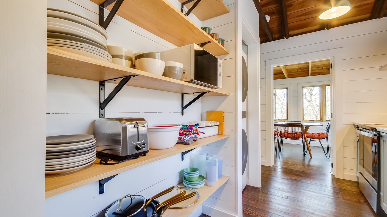 Photo of Kitchen in Cook Station