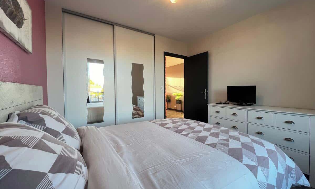 Photo of Bedroom in Trois Cocus - Borderouge - Croix-Daurade - Paleficat