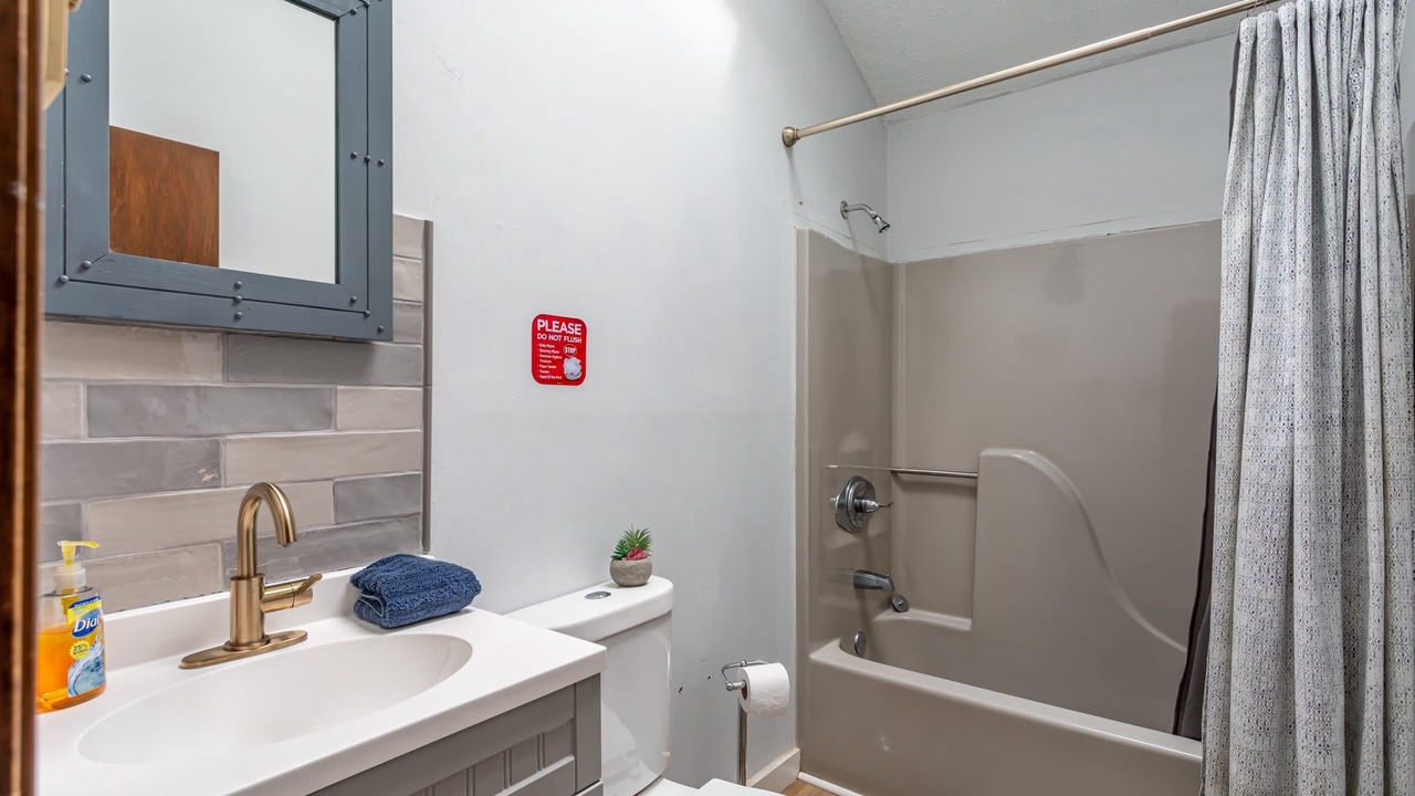 Photo of Bathroom in Tobyhanna