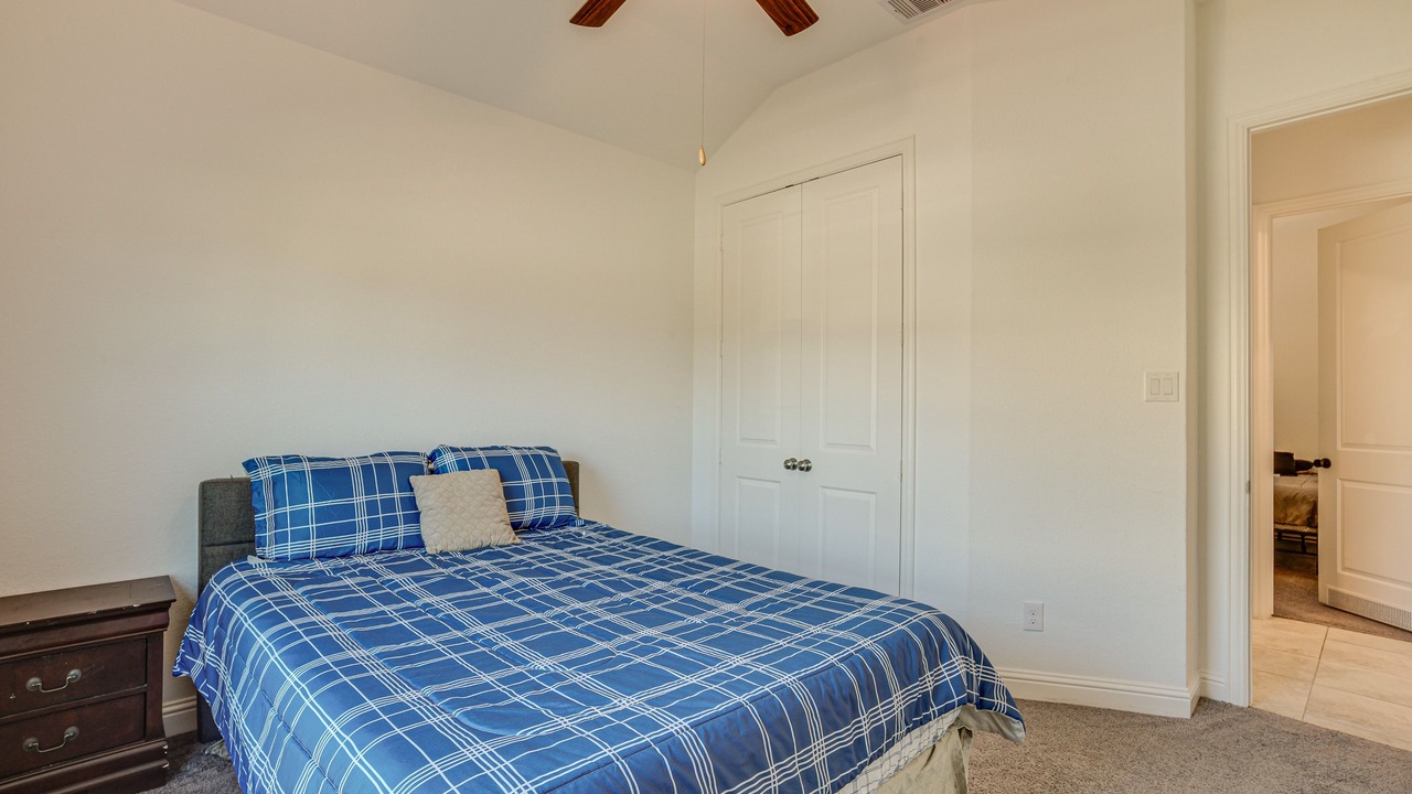 Photo of Bedroom in Porter