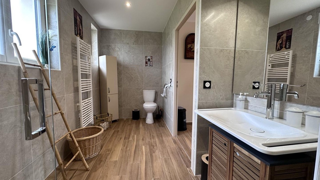 Photo of Bathroom in Saint-Leon