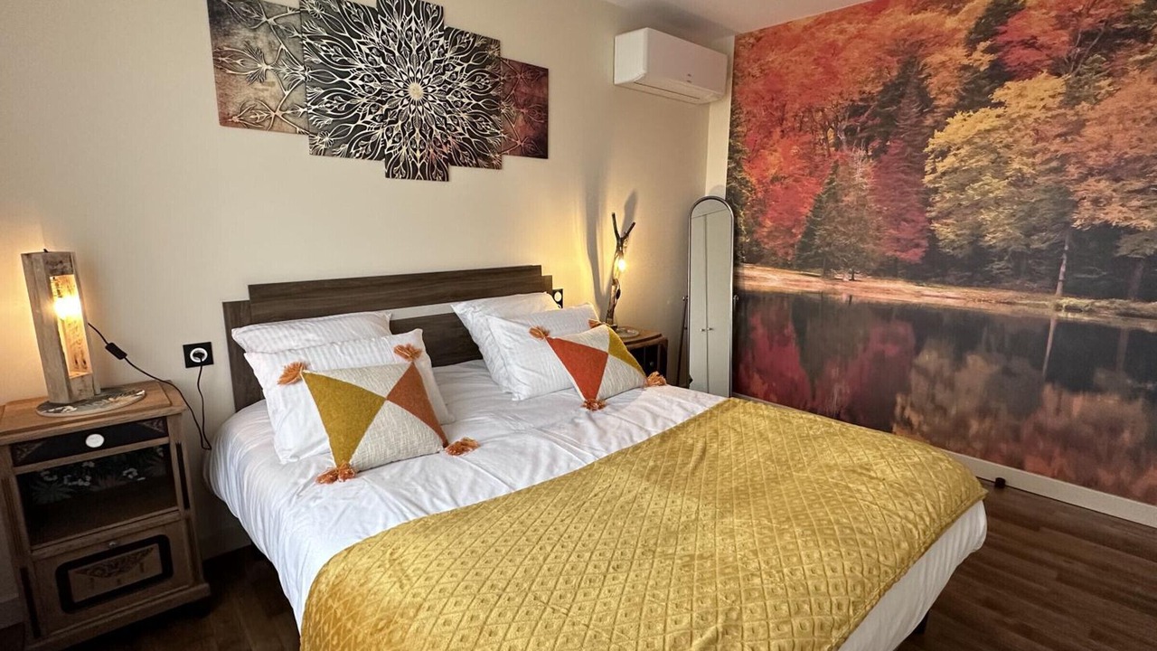 Photo of Bedroom in Saint-Leon