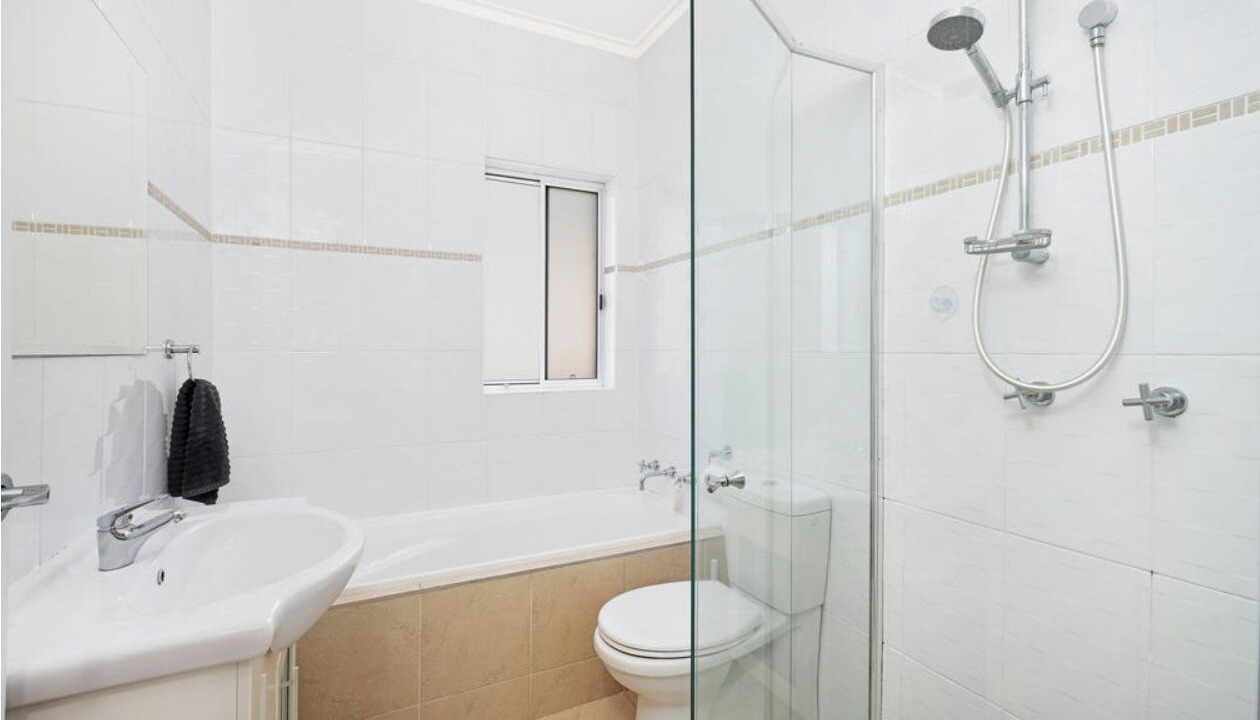 Photo of Bathroom in St. Leonards