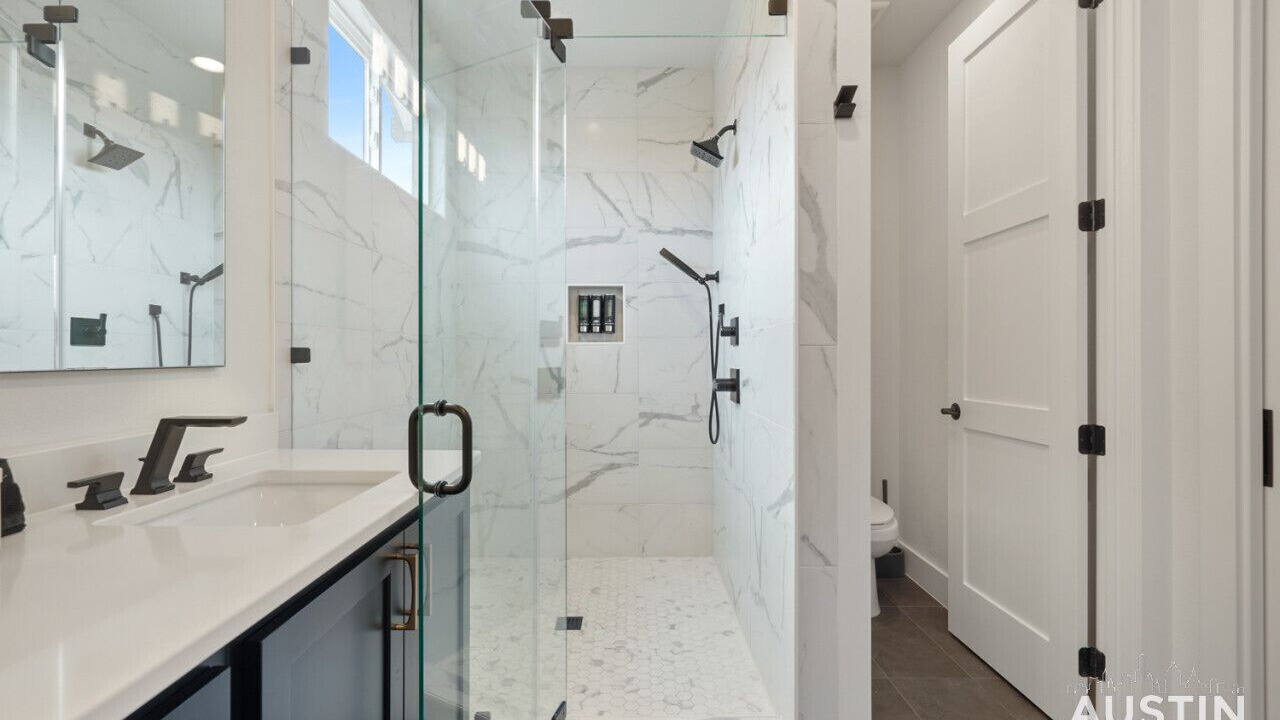 Photo of Bathroom in Dawson