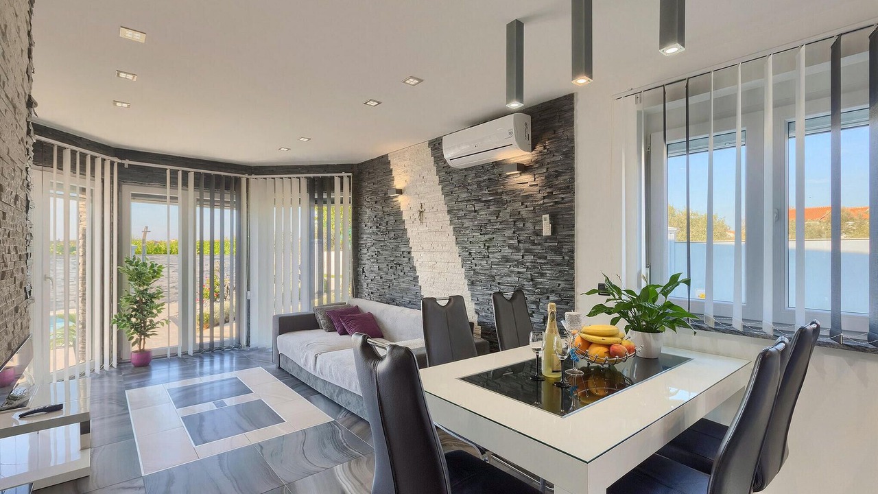 Photo of Bedroom in Valbandon