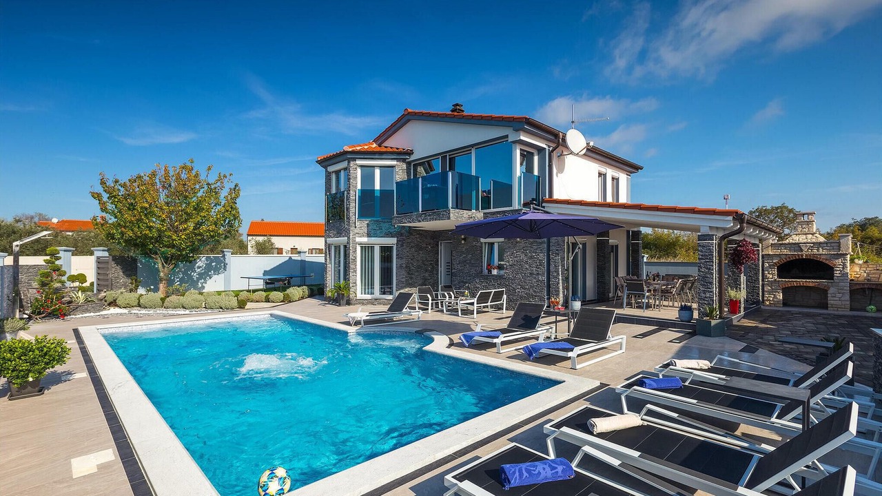Photo of Outdoor in Valbandon
