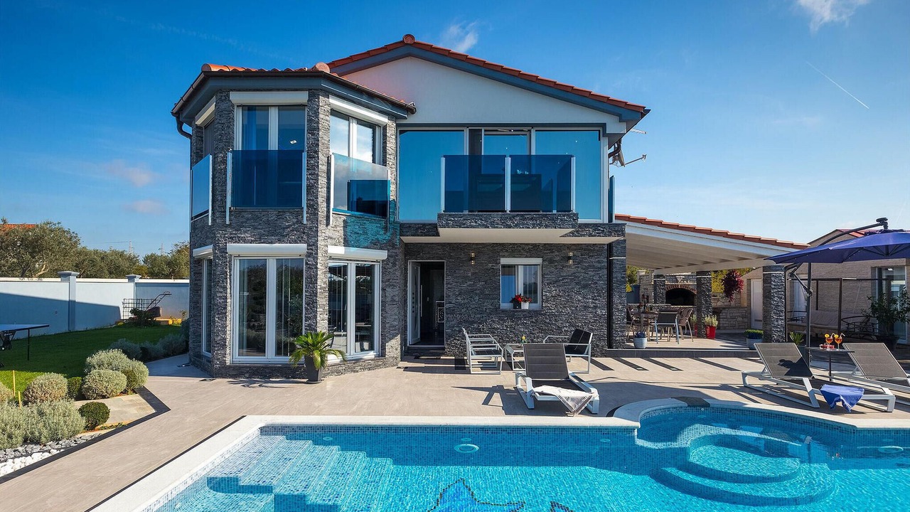Photo of Outdoor in Valbandon