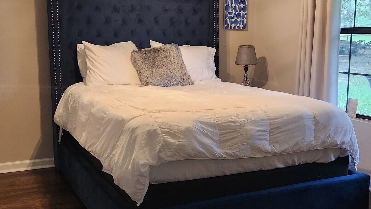 Photo of Bedroom in Cleveland
