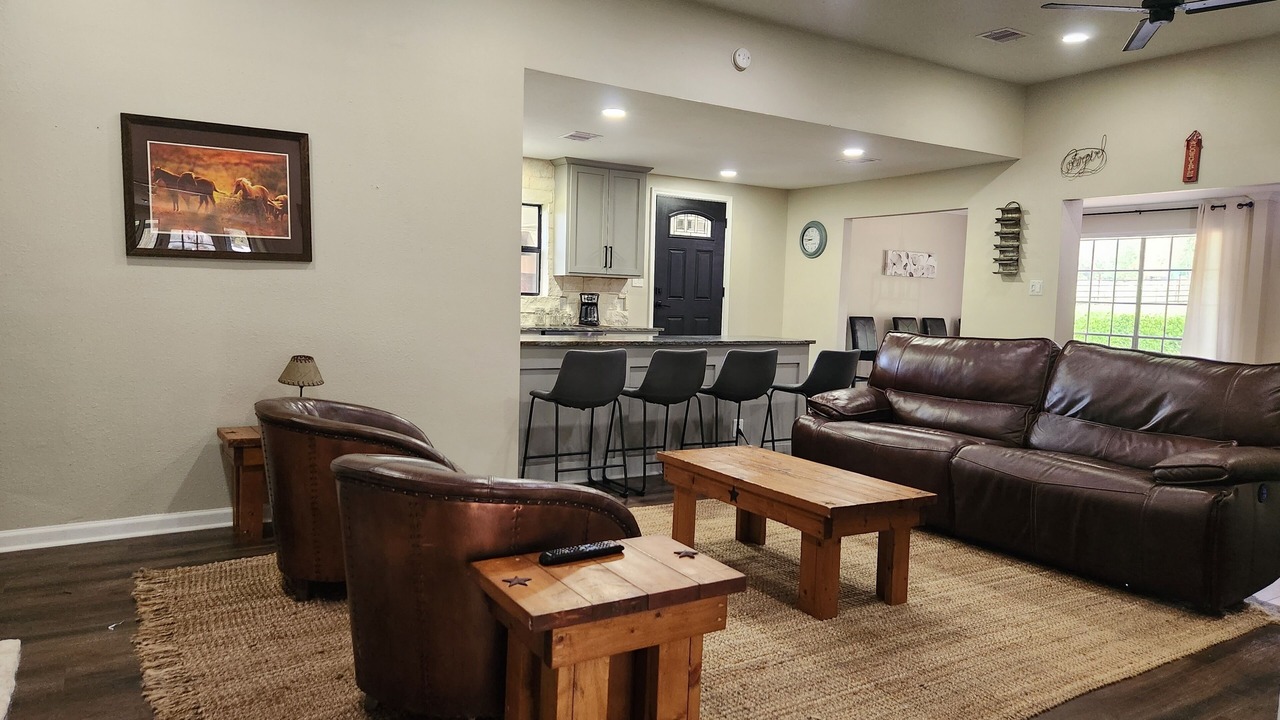 Photo of Livingroom in Cleveland