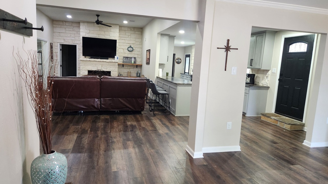 Photo of Livingroom in Cleveland