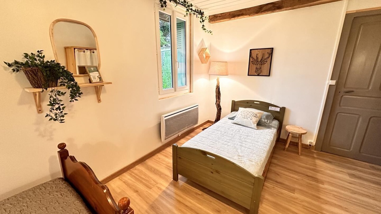 Photo of Bedroom in Asson