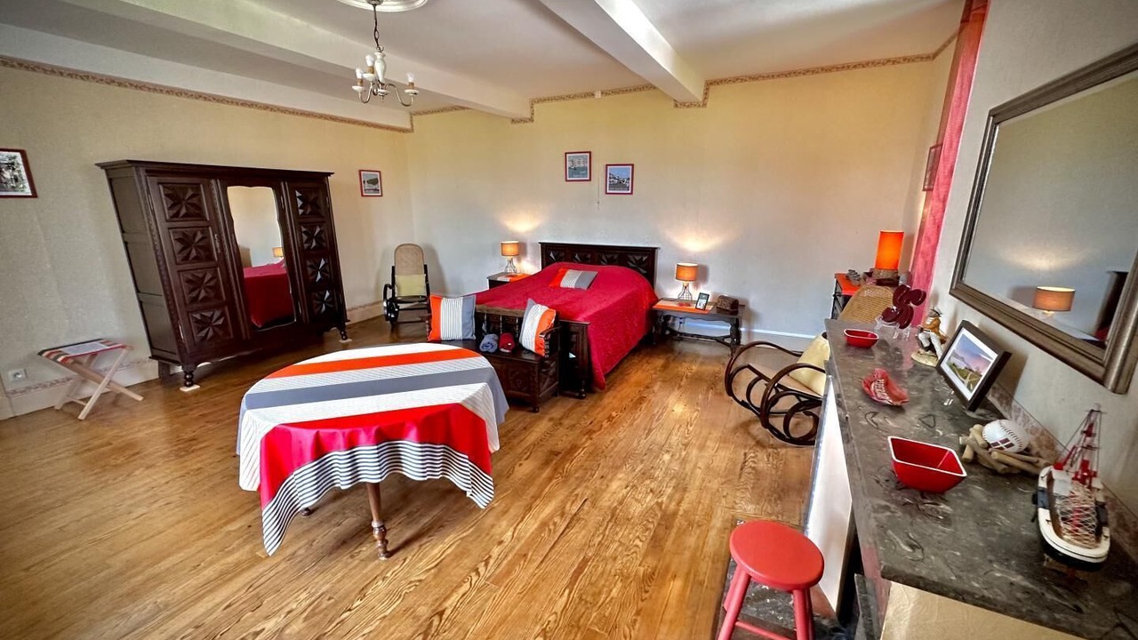 Photo of Bedroom in Asson