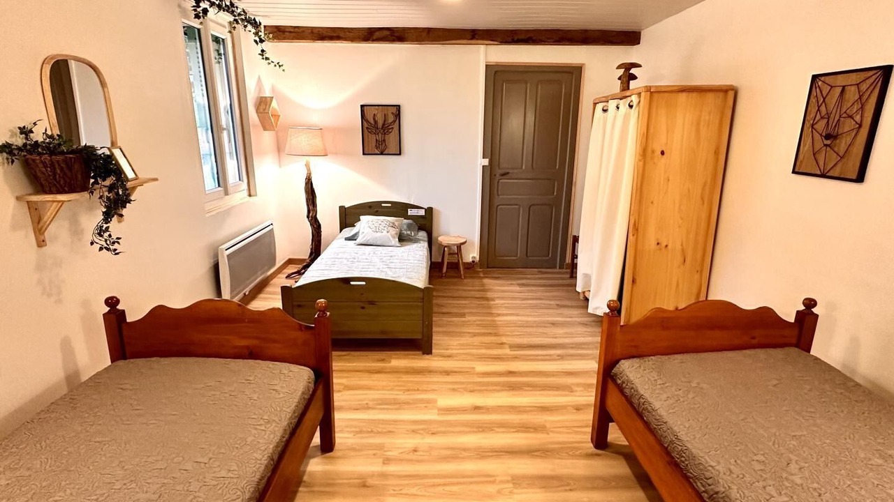 Photo of Bedroom in Asson