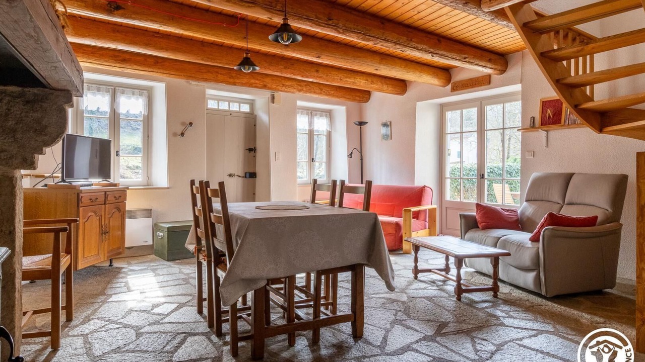 Photo of Livingroom in Beurieres