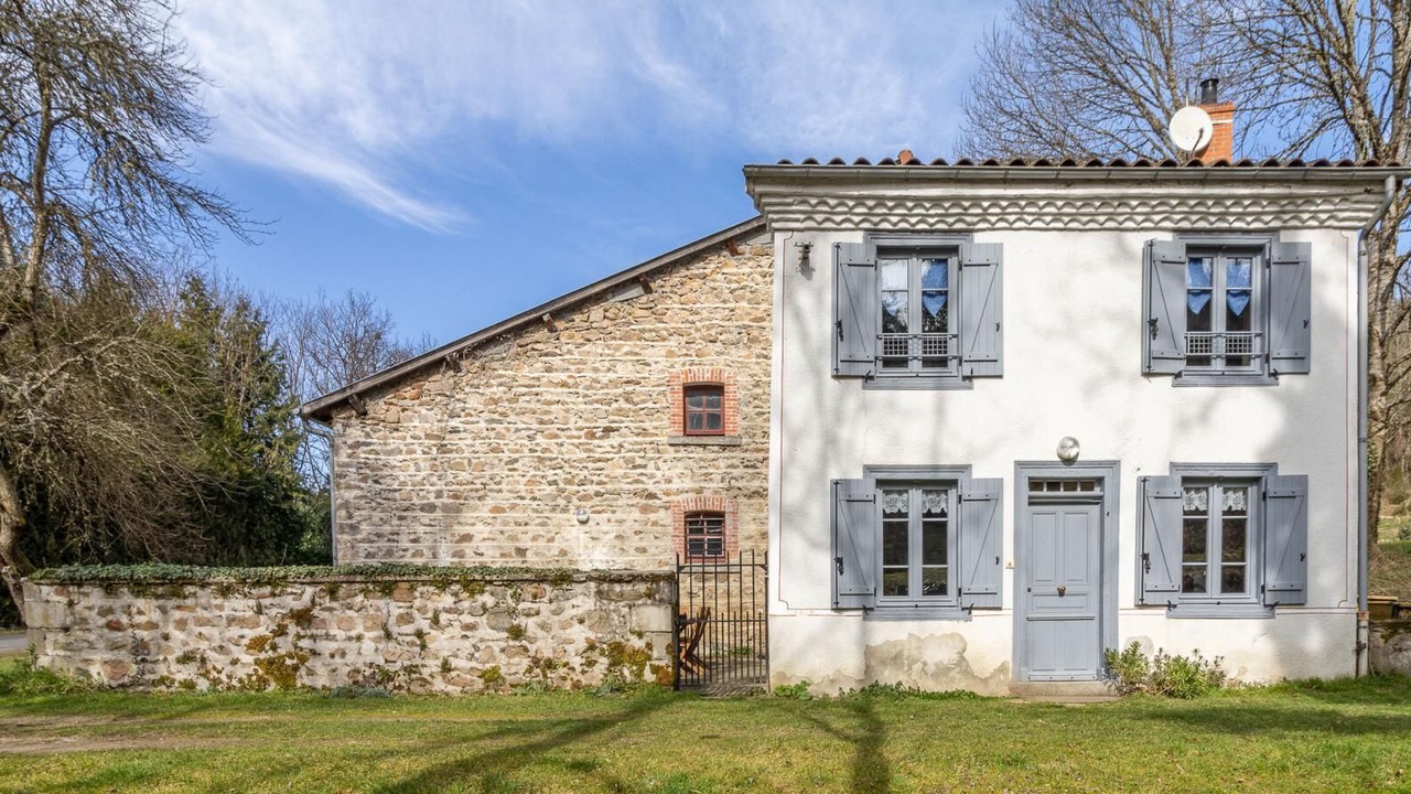 Photo of Outdoor in Beurieres