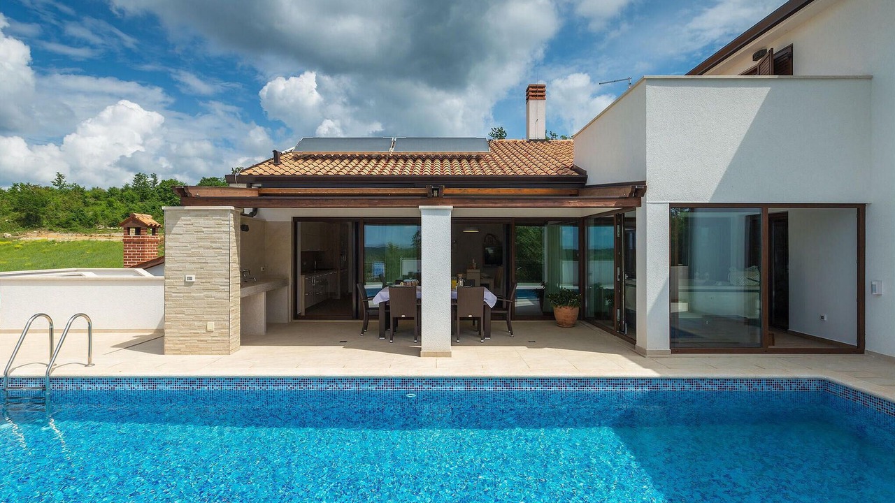 Photo of Outdoor in Gracisce