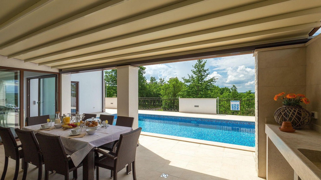 Photo of Outdoor in Gracisce