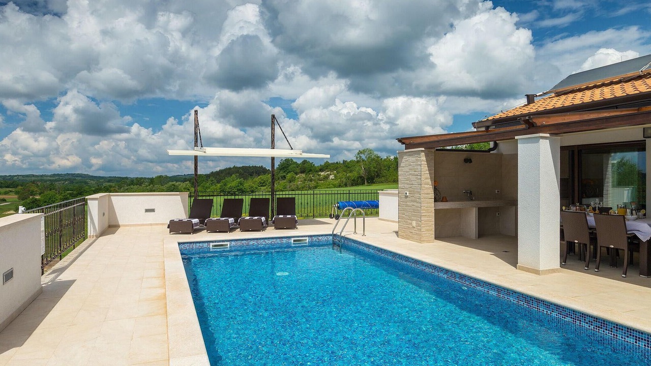 Photo of Outdoor in Gracisce