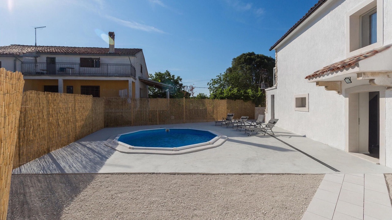 Photo of Outdoor in Kringa