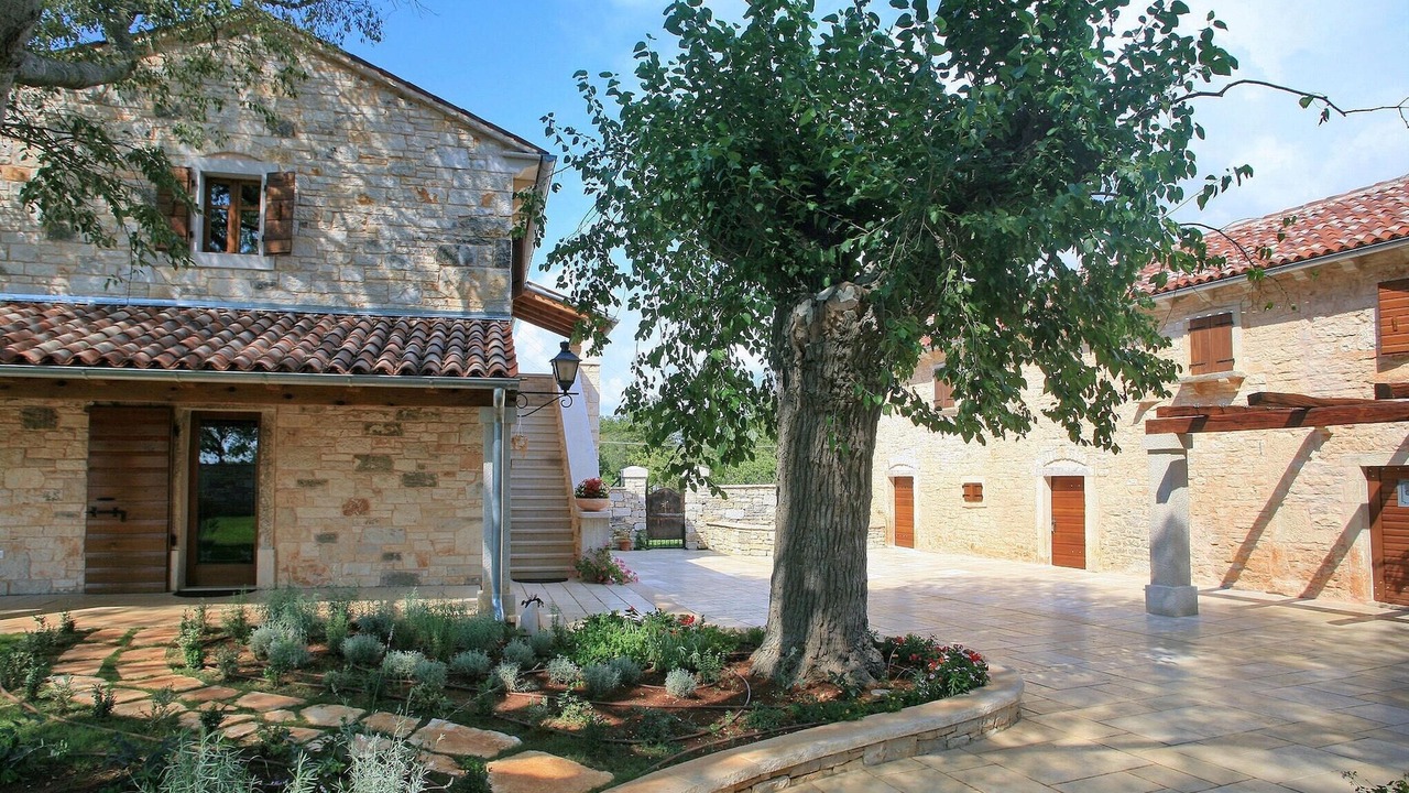 Photo of Others in Svetvincenat