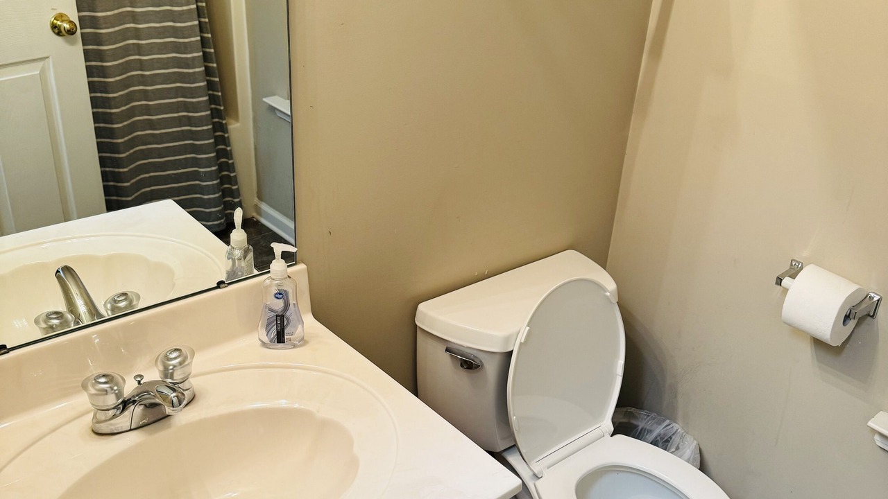 Photo of Bathroom in Uptown