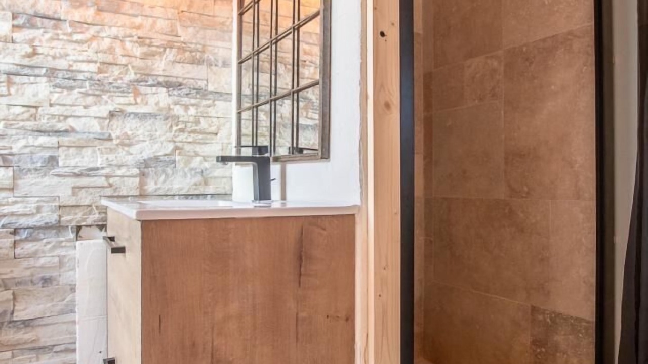 Photo of Bathroom in Brison-Saint-Innocent