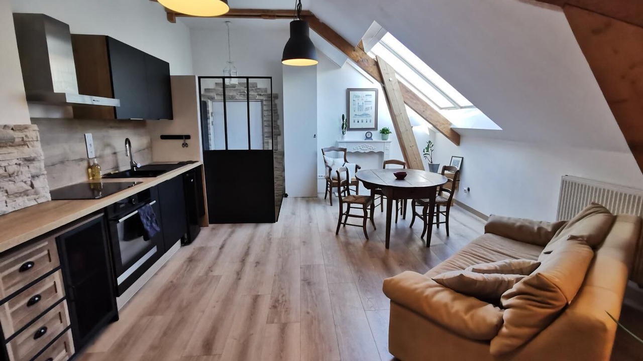 Photo of Livingroom in Brison-Saint-Innocent