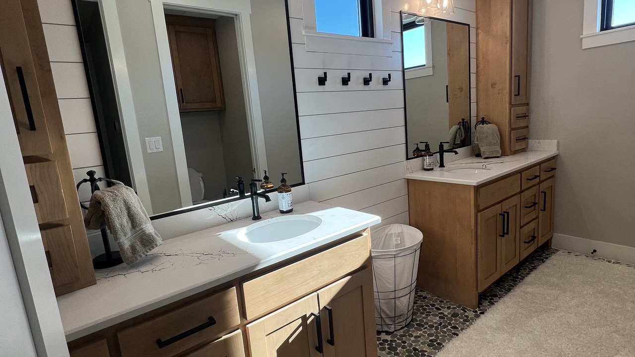 Photo of Bathroom in Marshall County