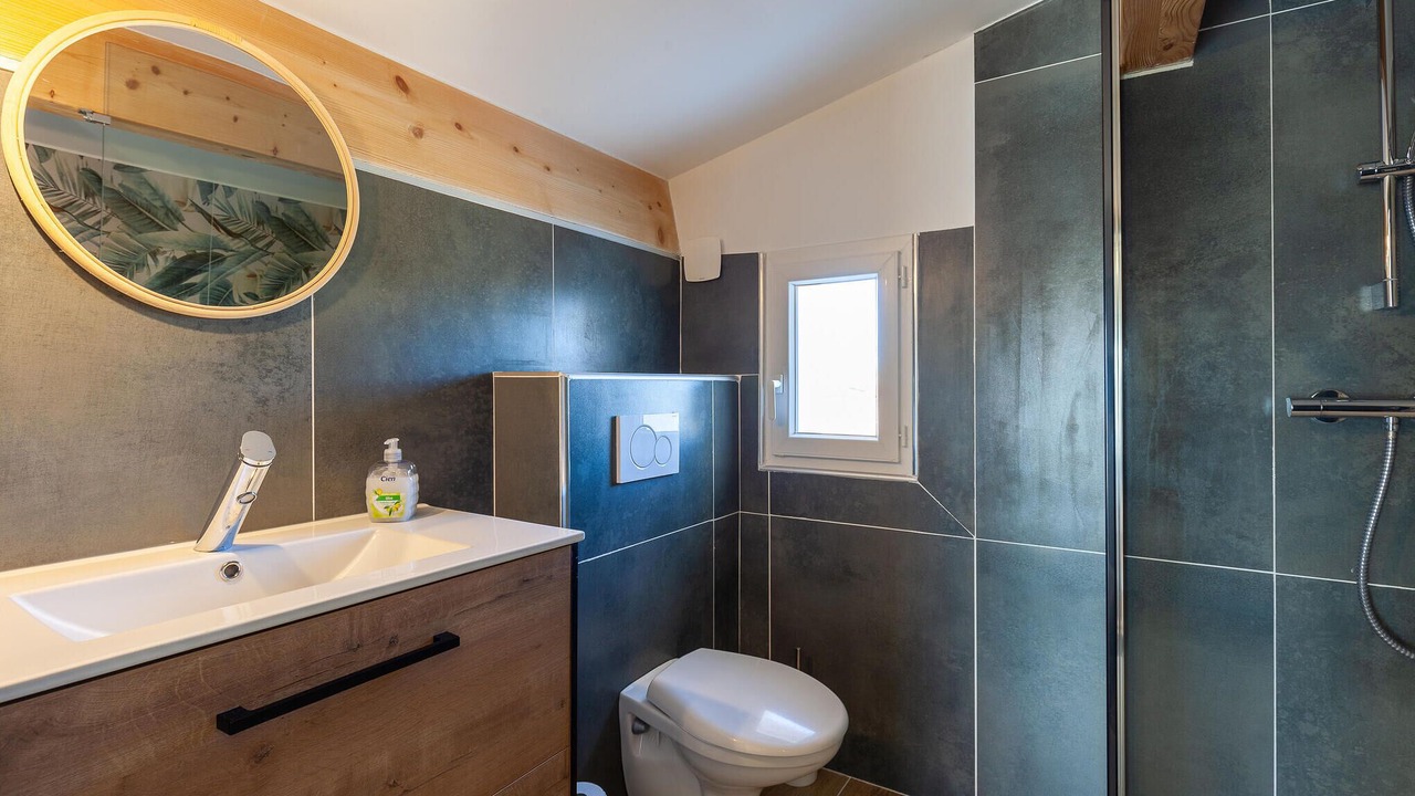 Photo of Bathroom in Eyragues