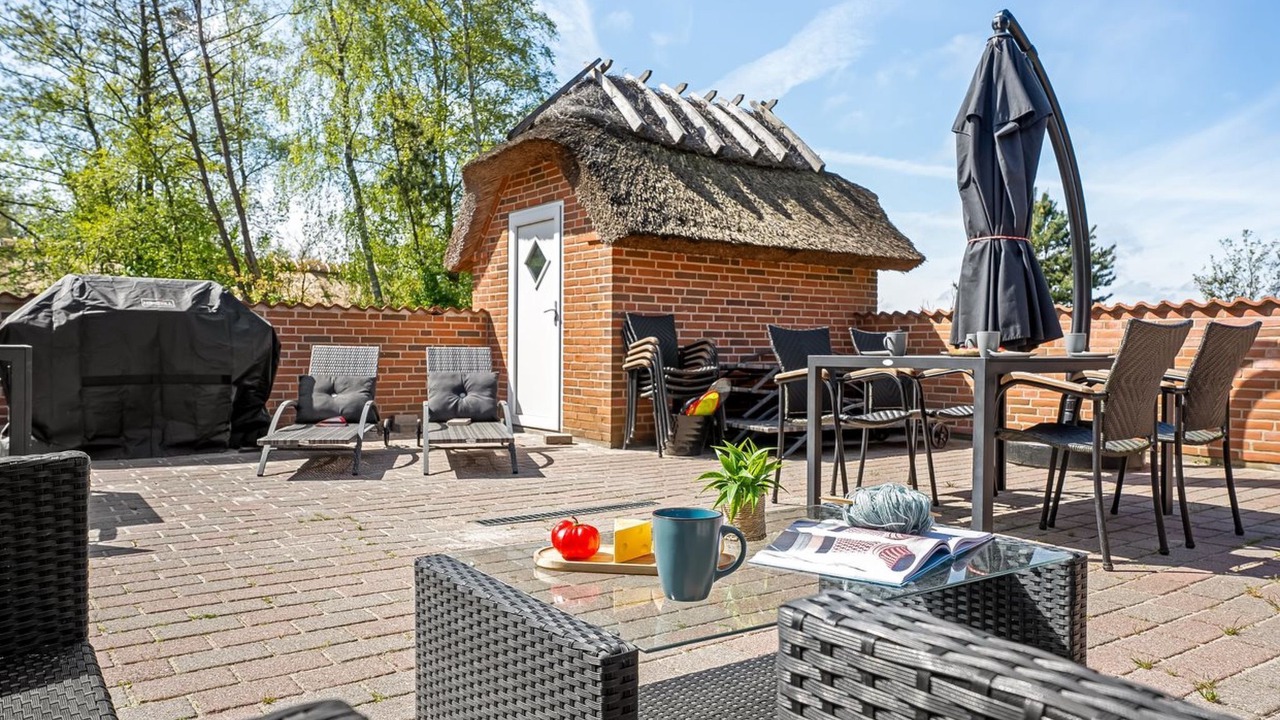 Photo of Others in Bøtø By