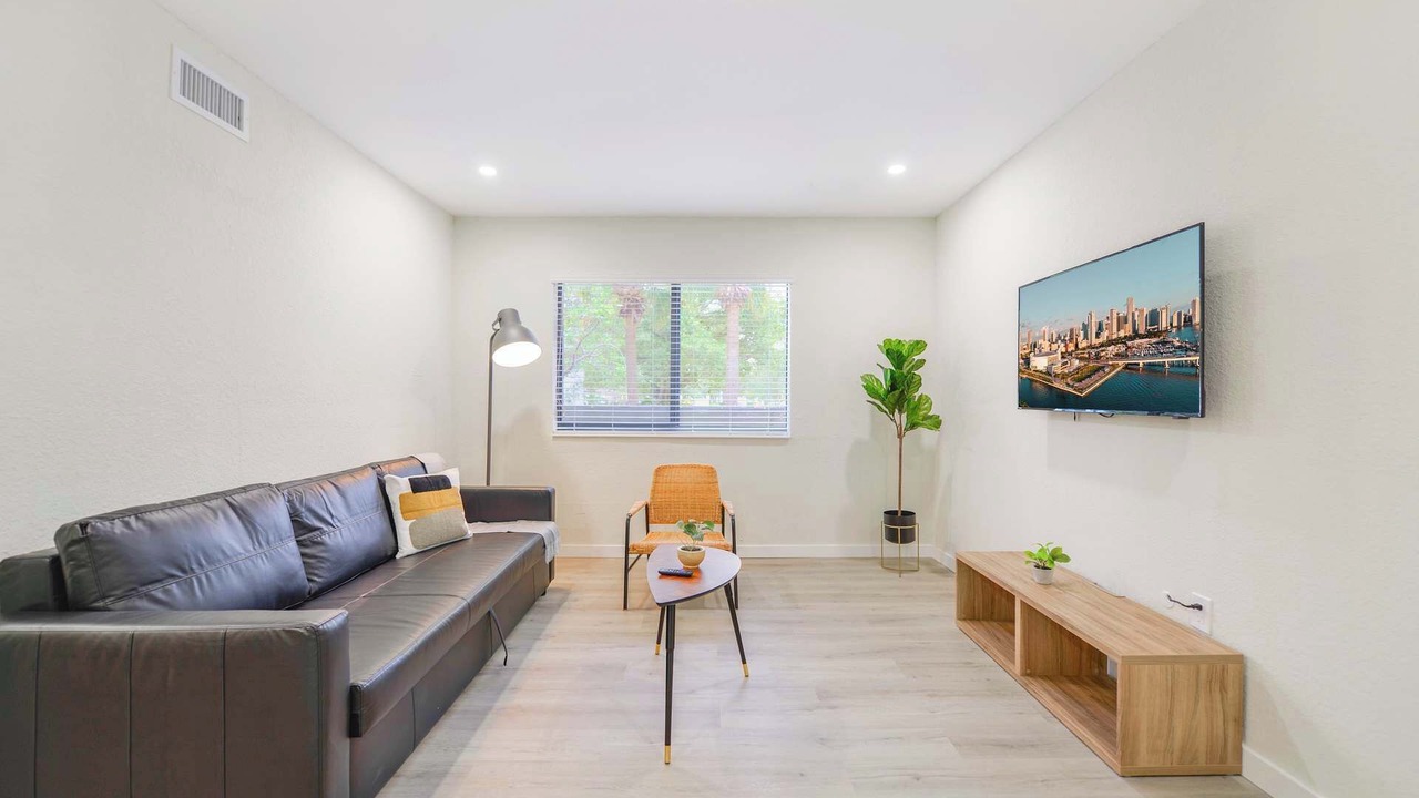 Photo of Livingroom in East Little Havana