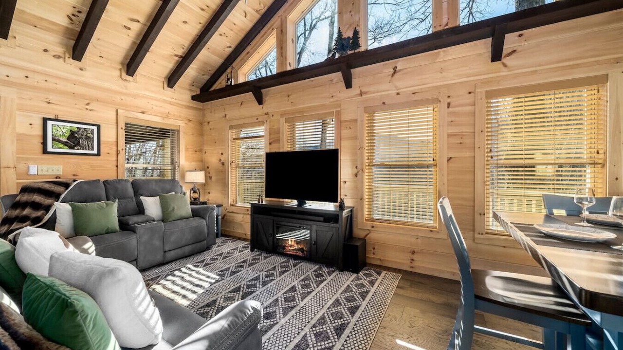 Photo of Livingroom in Maggie Valley