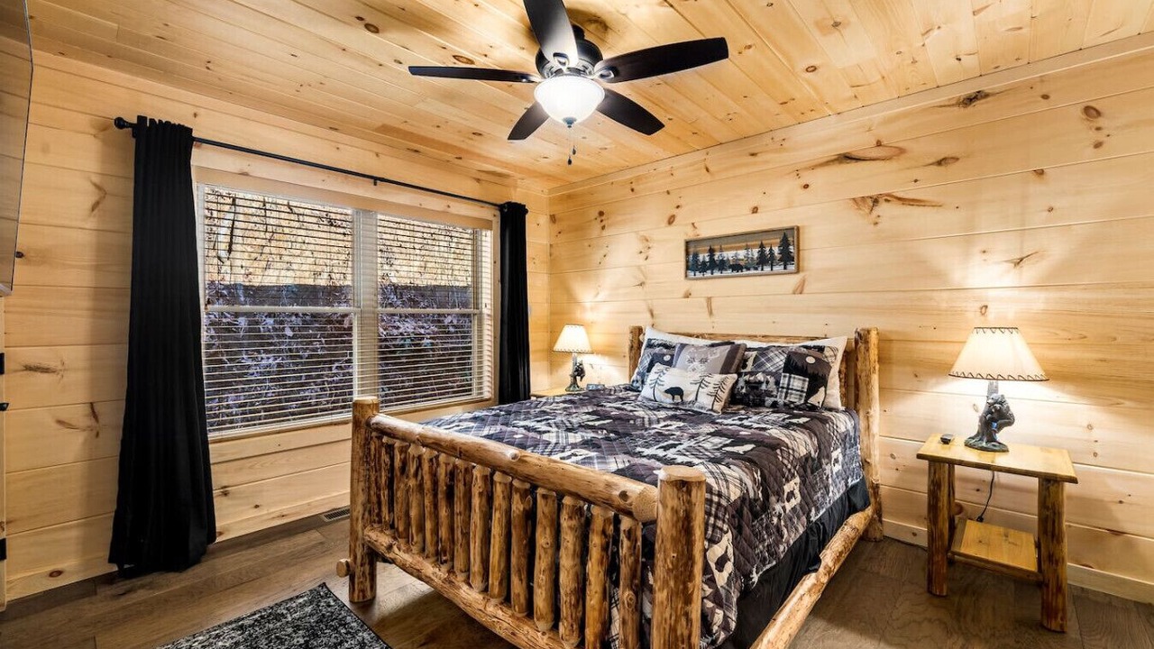 Photo of Bedroom in Maggie Valley