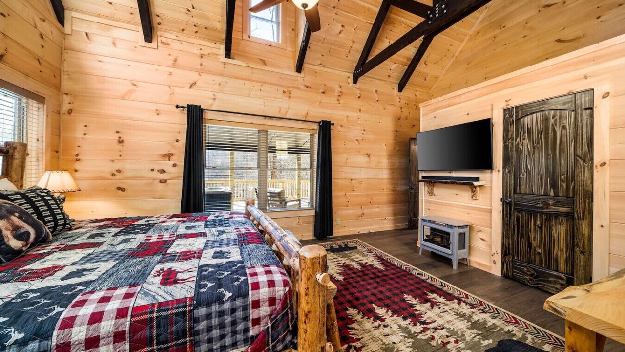 Photo of Bedroom in Maggie Valley