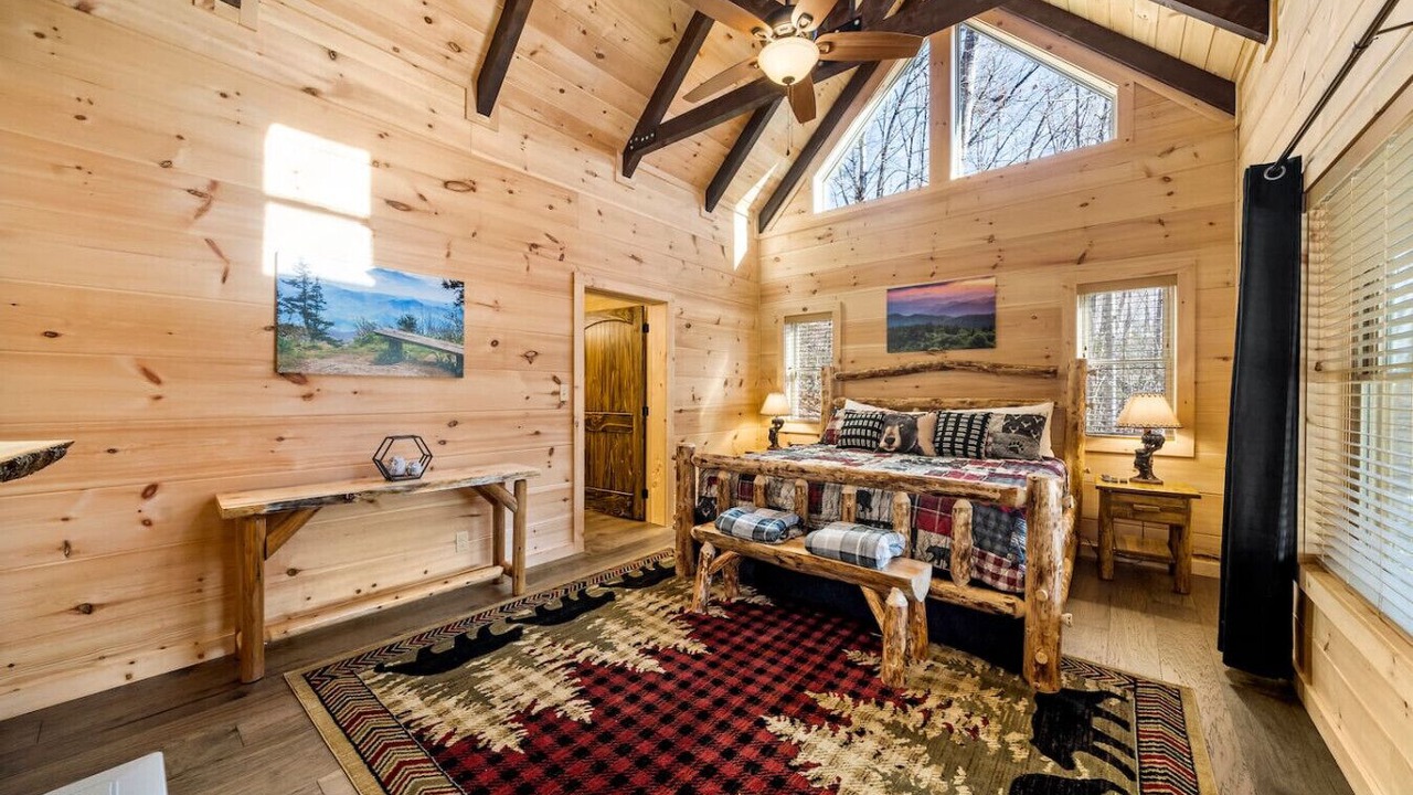 Photo of Bedroom in Maggie Valley