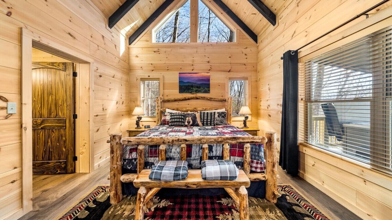 Photo of Bedroom in Maggie Valley