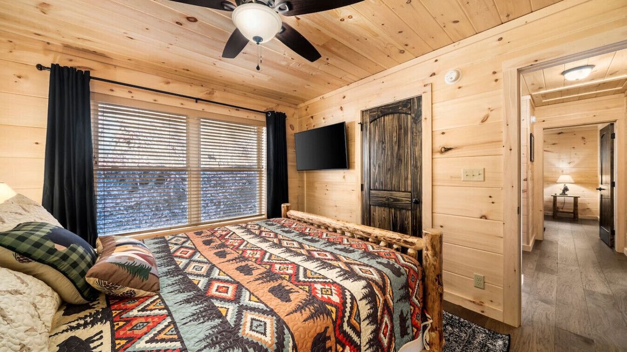 Photo of Bedroom in Maggie Valley