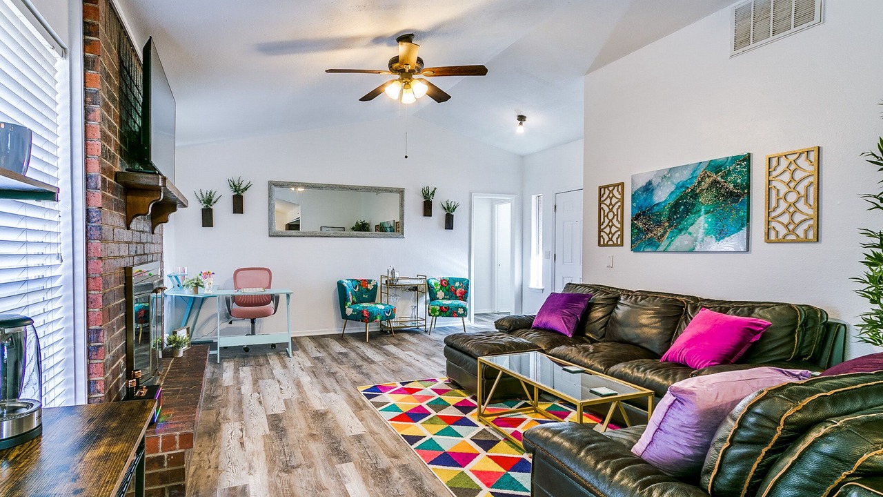 Photo of Livingroom in Moore