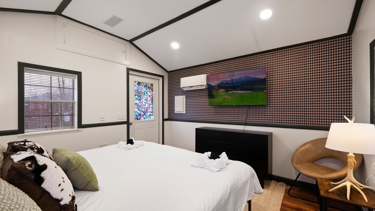 Photo of Bedroom in Chalet Village North