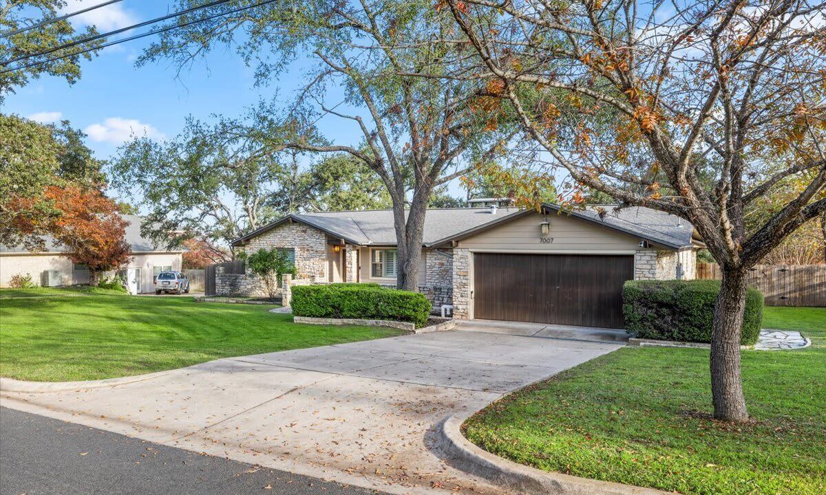 Photo of Outdoor in West Oak Hill