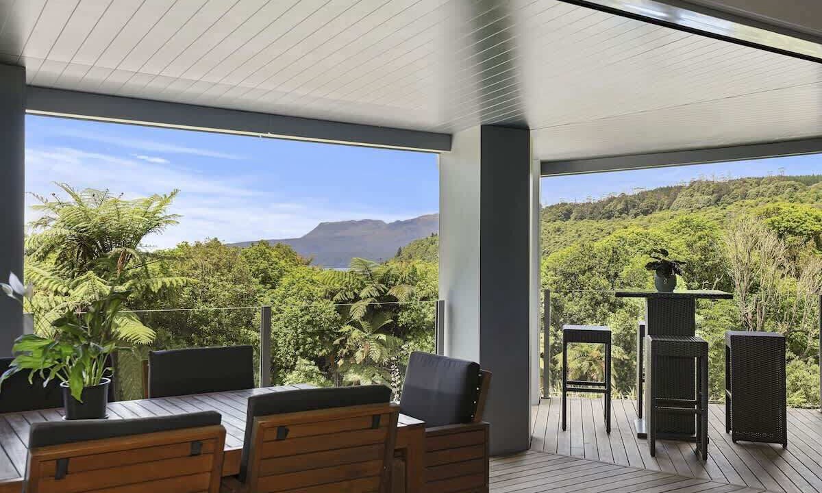 Photo of Livingroom in Lake Tarawera
